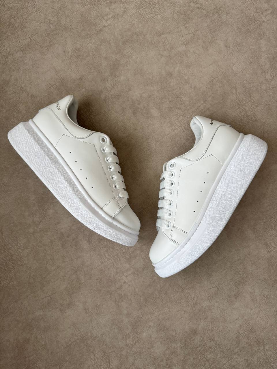 Alexander McQueen Klasik