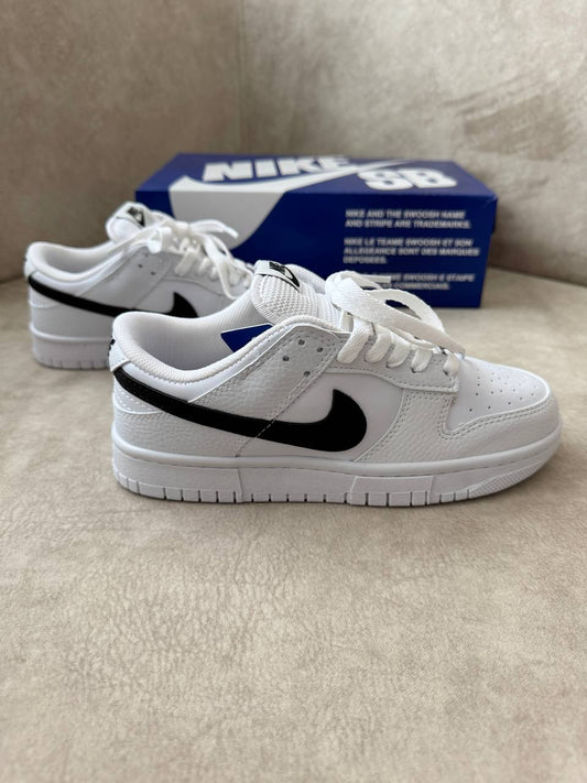 Nike SB Dunk Retro