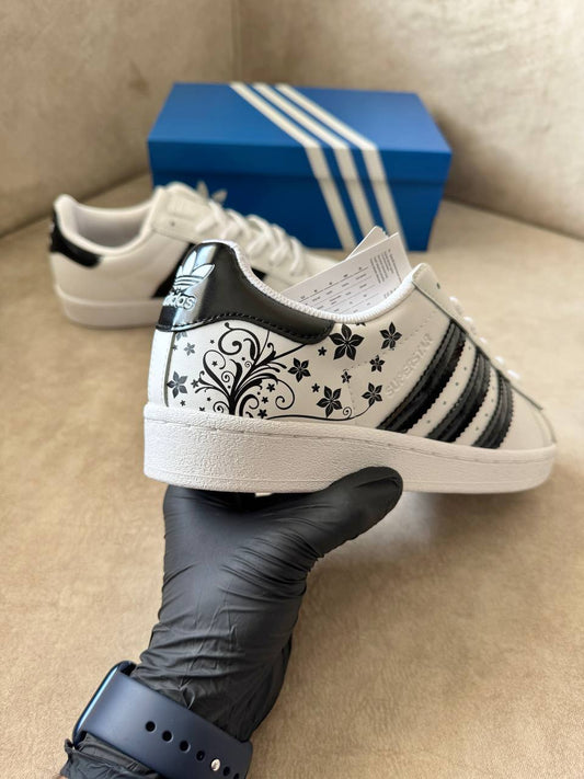 Adidas Superstar Özel Seri